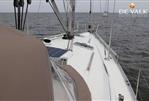 Beneteau Oceanis 381 - Picture 3