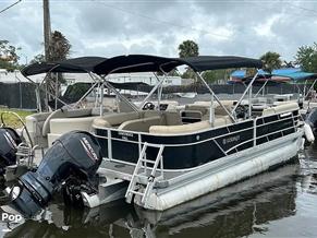 Godfrey Pontoon Sweetwater 2286