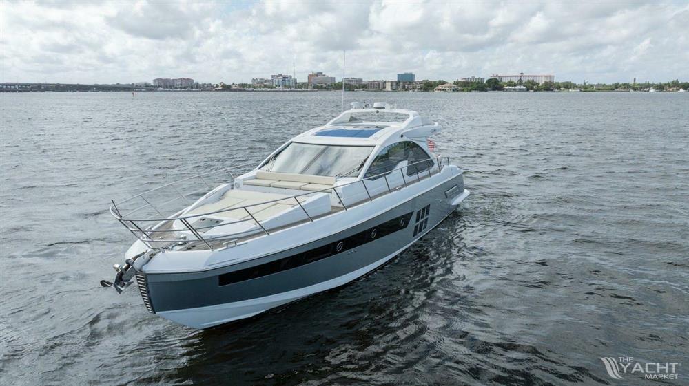 2015 Azimut