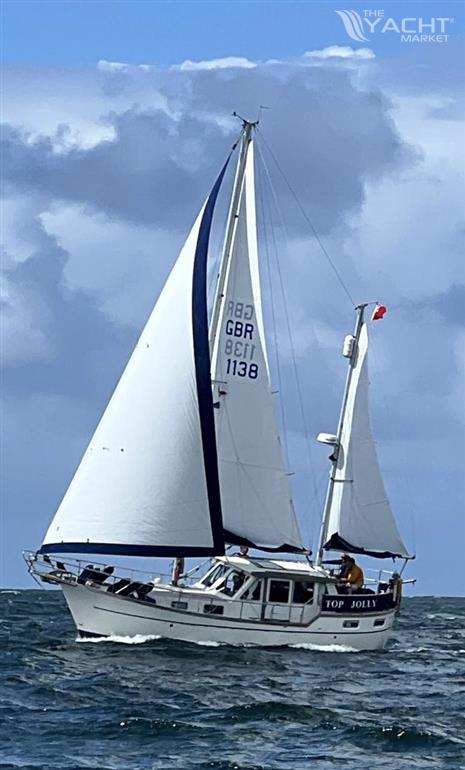 Nauticat 33