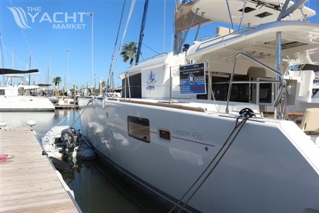 Lagoon Lagoon 450 - Used Sail Catamaran for sale