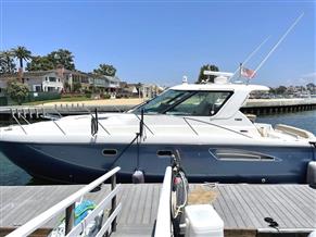 Tiara  3600 Sovran