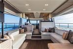 Ferretti Yachts 670