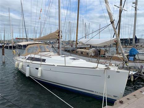 BENETEAU OCEANIS 37