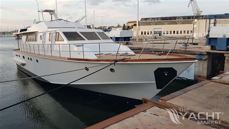 ADMIRAL YACHTS ADMIRAL 23