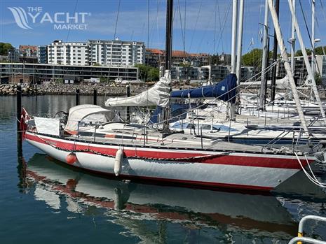 Helmsman  HELMSMAN 35
