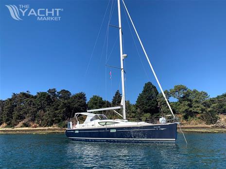 Jeanneau Sun Odyssey 42 DS - Default Image