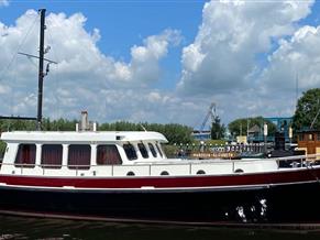 Motor Yacht T & T Rondspantkotter 14.00 OK