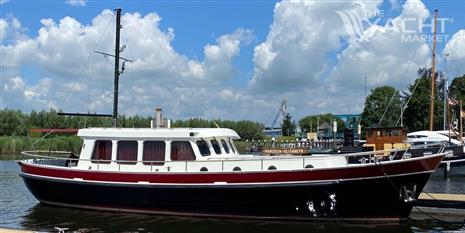 Motor Yacht T &amp; T Rondspantkotter 14.00 OK