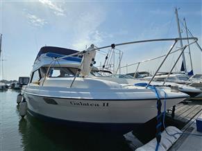 Bayliner 2556 Flybridge