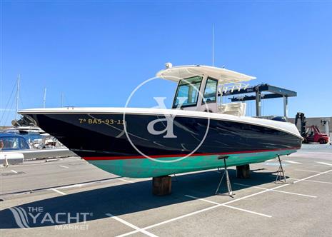 BOSTON WHALER OUTRAGE 320