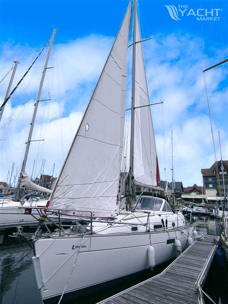 BENETEAU OCEANIS 36 CC