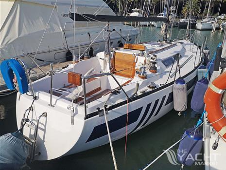 POWER MARINE MANTA KOALA 34