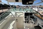 BOSTON WHALER CONQUEST 275