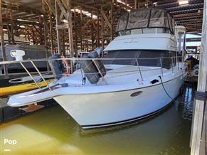 Carver 355 Aft Cabin