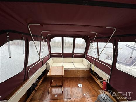  Coronet Seafare 31