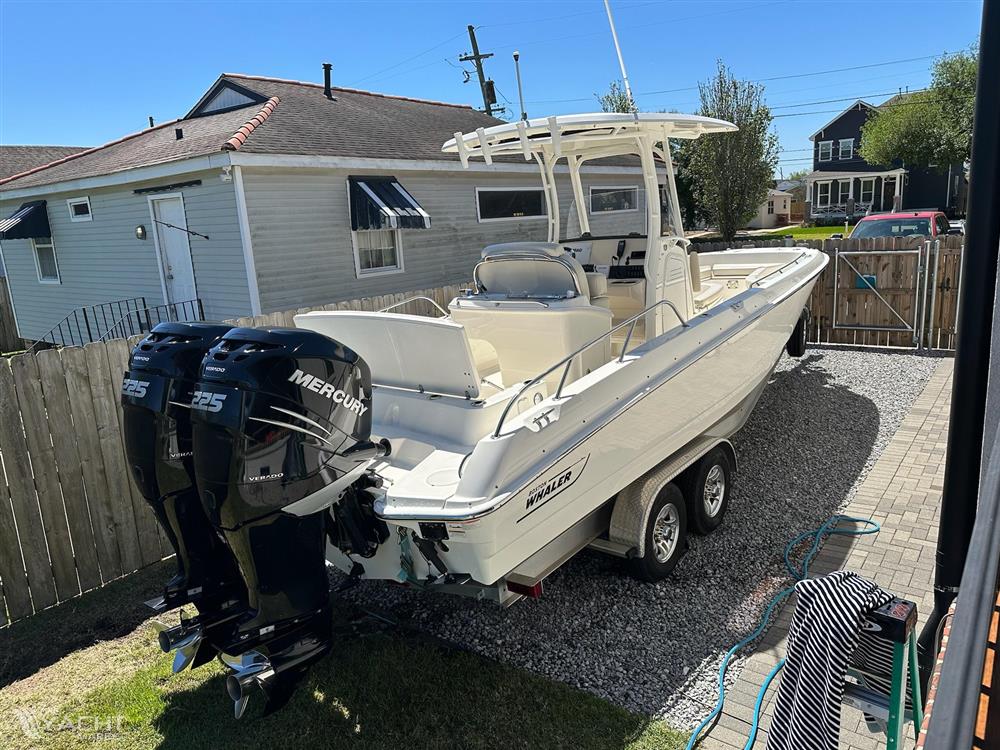 2018 Boston Whaler