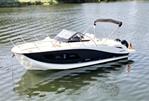 Quicksilver 875 sundeck