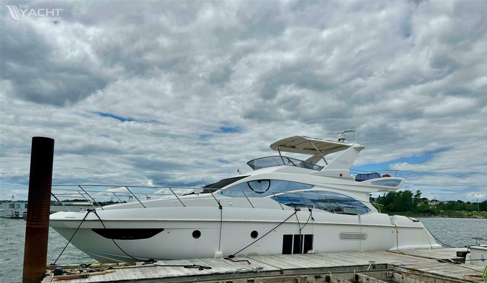 2012 Azimut