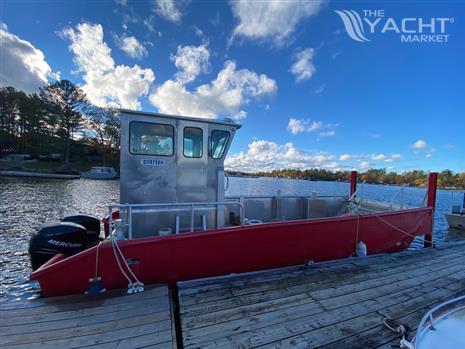 New 33&#39; x 12&#39; Heavy Aluminum Work Boat or Landing Barge