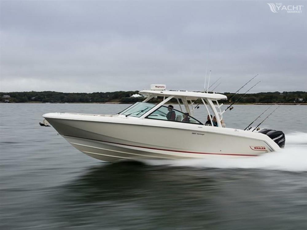 2021 Boston Whaler