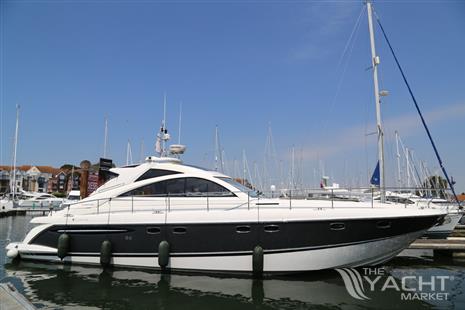 Fairline Targa 52 - Image courtesy of JD Yachts