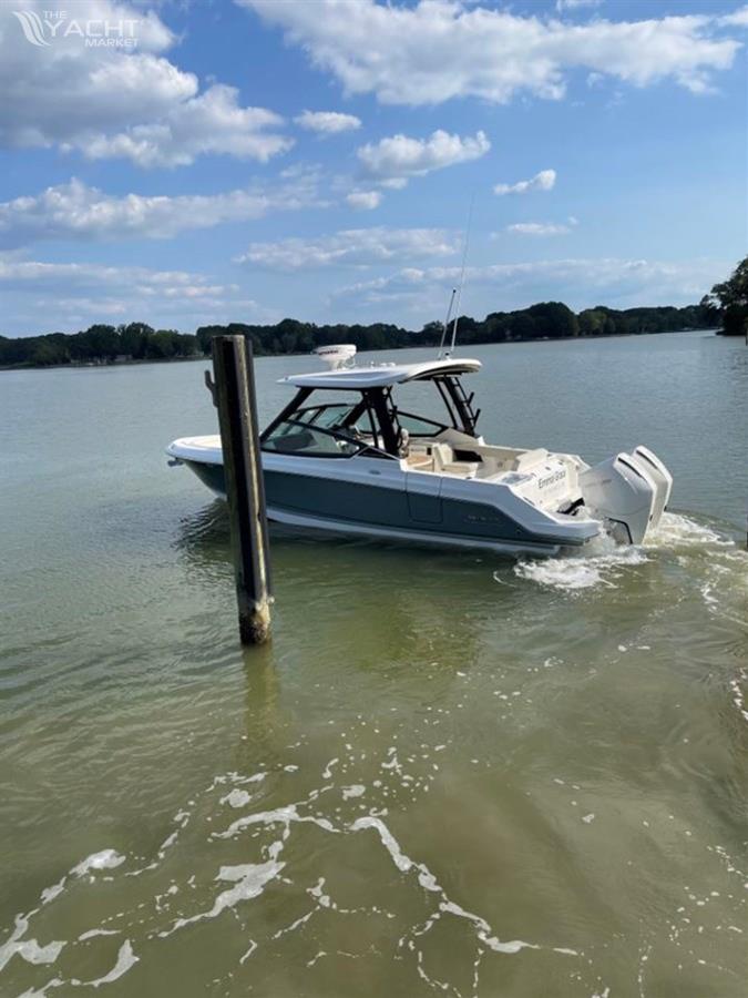 2022 Boston Whaler