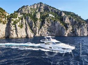 AZIMUT YACHTS Azimut 66 FLY