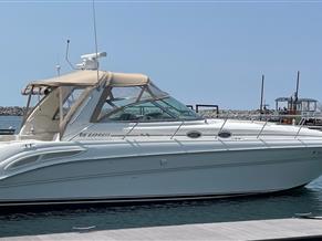 Sea Ray 410 Express Cruiser