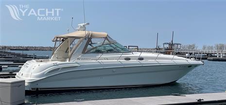 Sea Ray 410 Express Cruiser