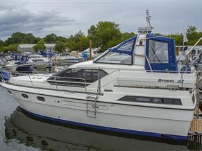 Broom Boats 37