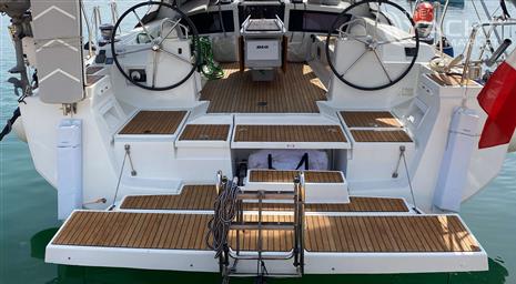 BENETEAU OCEANIS 48