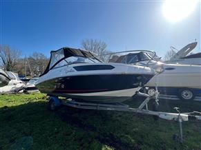 Bayliner VR5 Cuddy