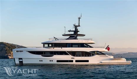 Benetti Oasis 34 - Image 1