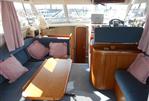 Princess 330 Flybridge Cruiser - Saloon