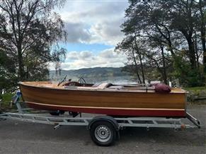 Chris Craft 15.5 De Luxe Runabout