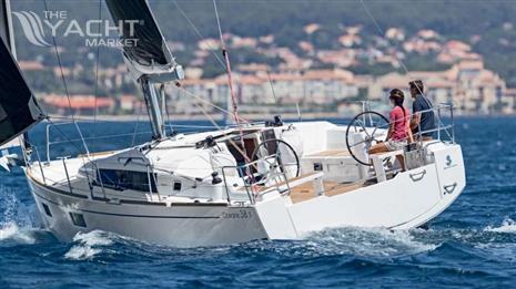 BENETEAU OCEANIS 38.1