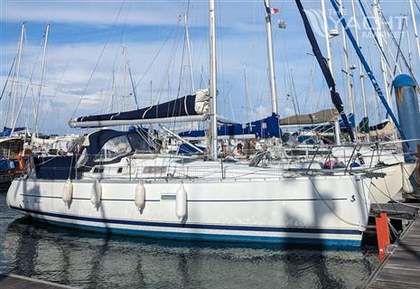 BENETEAU OCEANIS 323