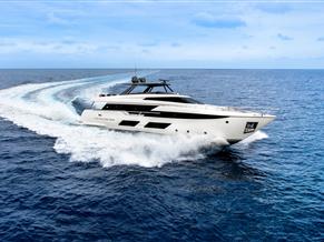 Ferretti Yachts 920