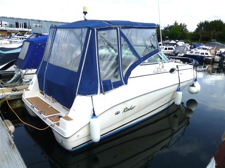 Rinker Fiesta Vee 242