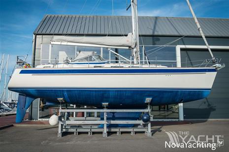 HALLBERG RASSY HALLBERG RASSY 40