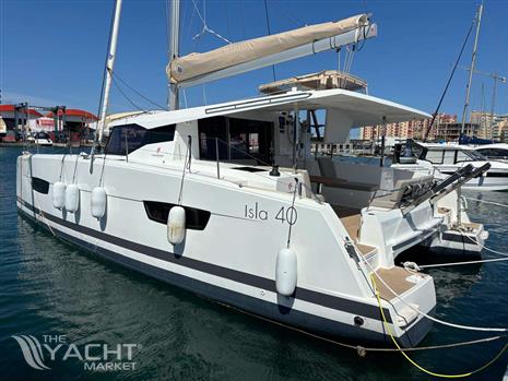 FOUNTAINE PAJOT ISLA 40