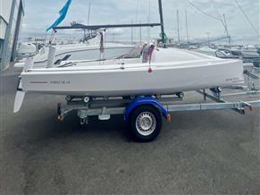 BENETEAU FIRST 18 SE