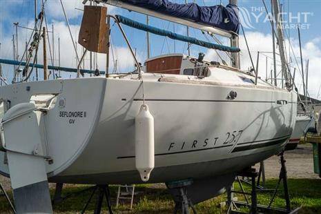 BENETEAU FIRST 25.7