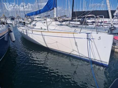 Beneteau First 27.7