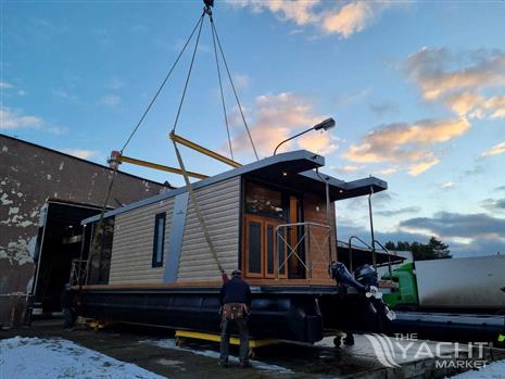 Campi 360 Houseboat