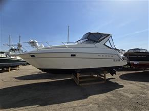 Maxum  2700