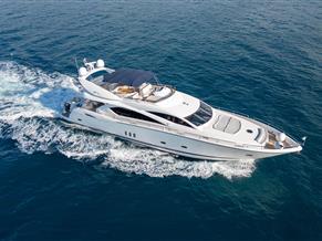 Sunseeker 82 Yacht