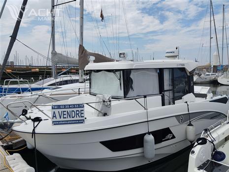 BENETEAU BARRACUDA 9