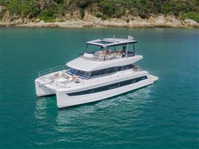 FOUNTAINE PAJOT MY 6